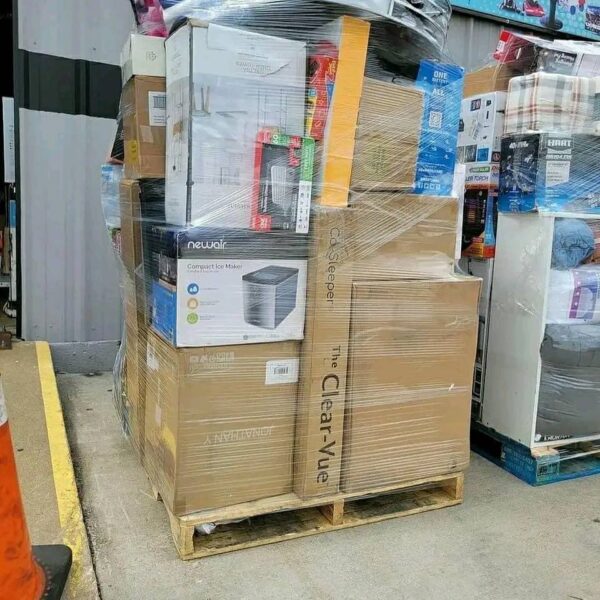 466867240_122141705264329686_7434847624844833312_n-1.jpg mixed general merchandise pallets