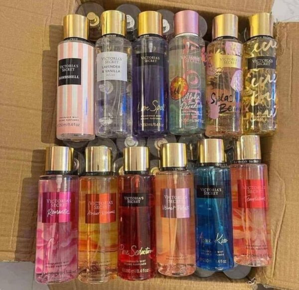 470601703_122103829856682582_6097185546885136954_n.jpg Pallet of Victorias secret cream spray lotion