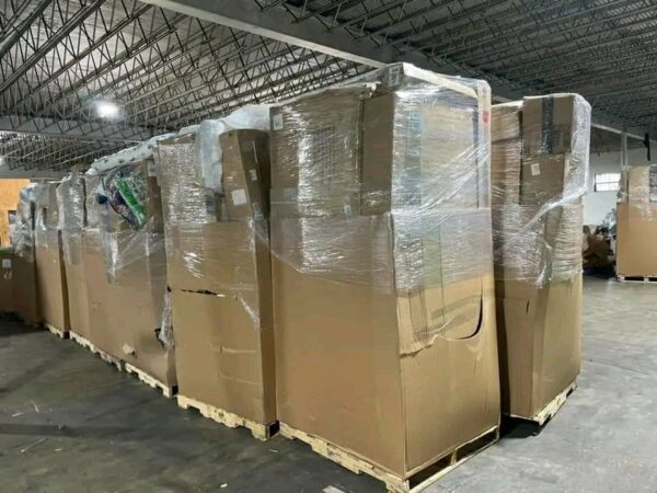 471248683_122104963682702591_3492067362083570181_n-1.jpg amazon monster pallets