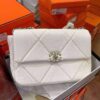 471322161_595956756347264_4940149306613226716_n.jpg Mixed pallet of ladies hands bags