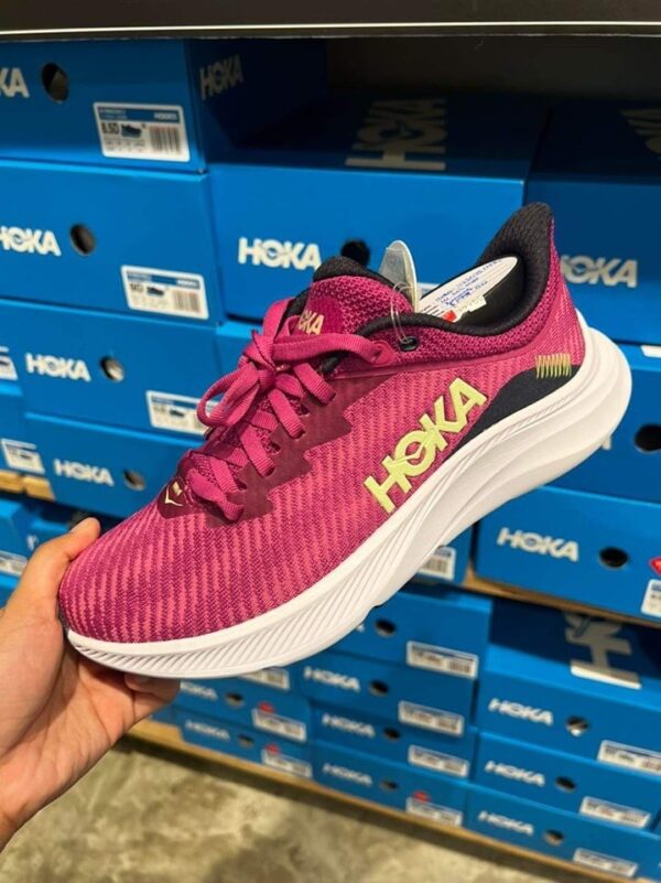 HOKA SHOES PALLET