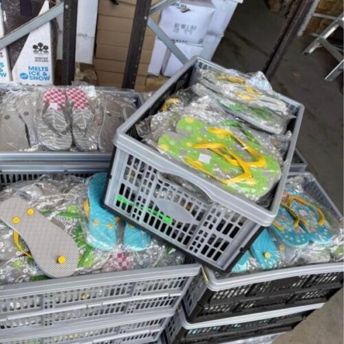 mixed-flip-flops.jpeg Mixed flip flops pallet