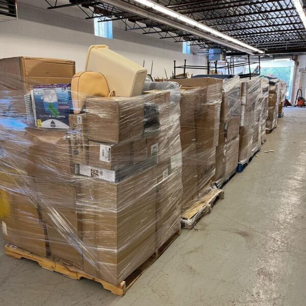 photo_5852612034745712913_y.jpg clothes pallets Mixed of Mens, Womens & Kids Returns/Shelf Pulls