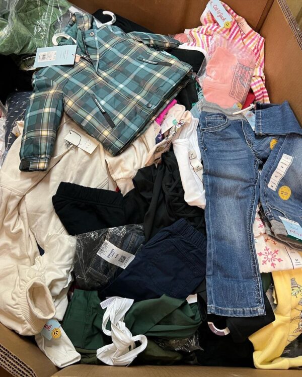 photo_5978593011904397484_y.jpg kids clothes pallet