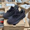Yeezy Boost 350 v2 Pallets