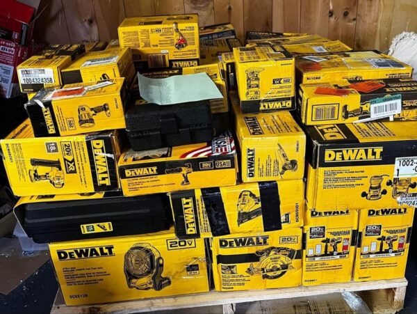 dewalt tool pallets